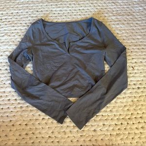 Lululemon cropped long sleeve Henley tee